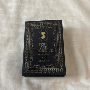 Pride and Prejudice Card holder